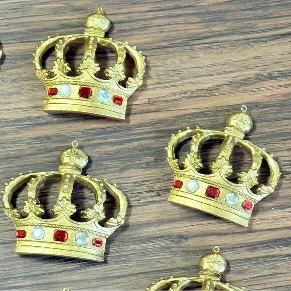 Vintage Set of 14 Gold Crown Ornaments Gold with Green Red And Clear Gem Accents - Picture 5 of 15